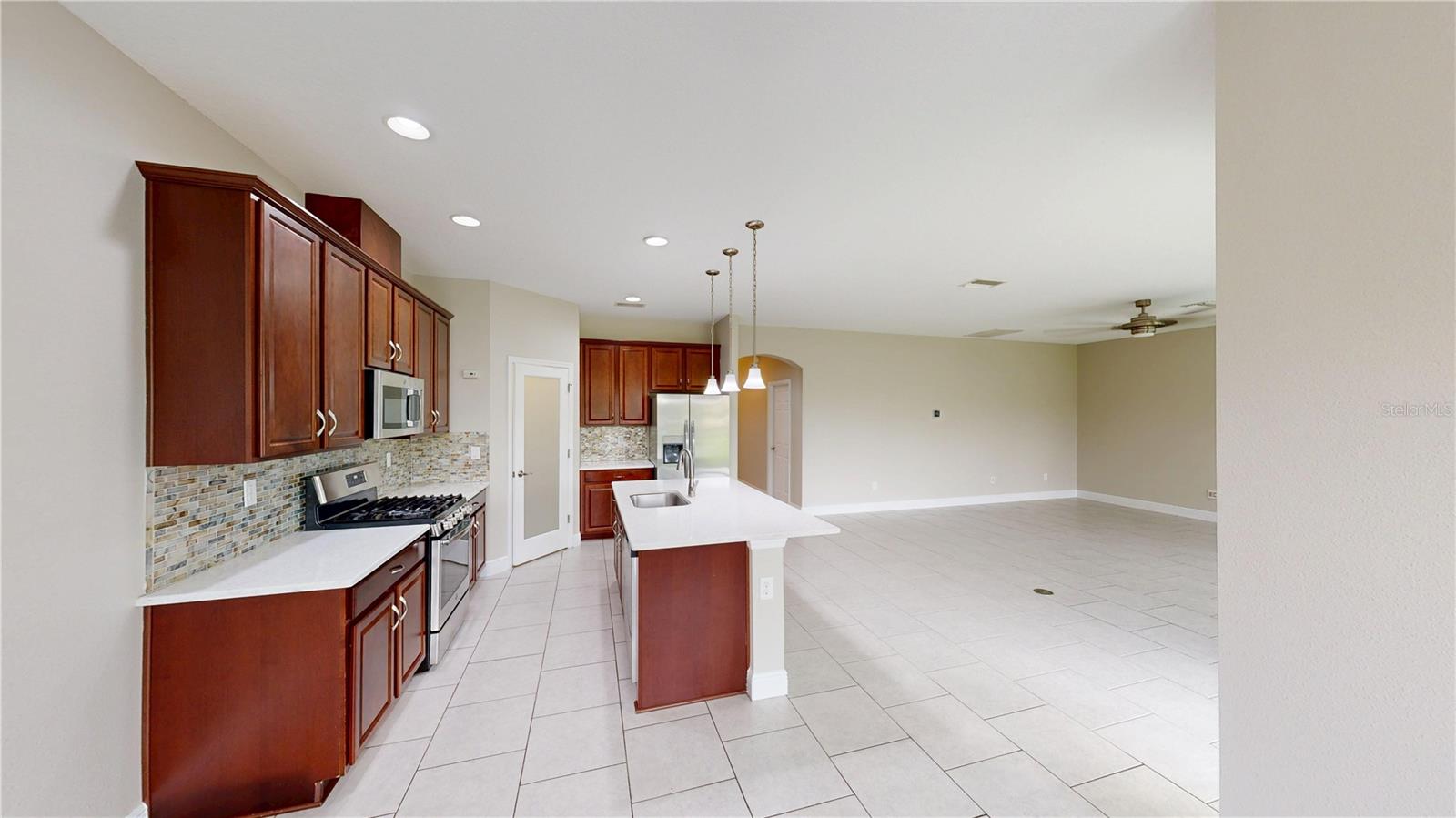 Image 21 of 65 For 6207 Colmar Place