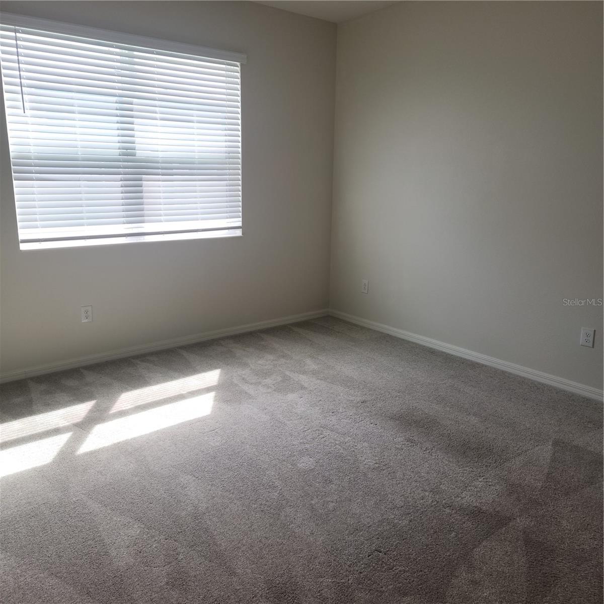 Image 6 of 7 For 37458 Mackenzie Drive