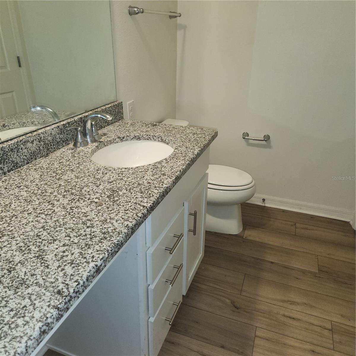 Image 7 of 7 For 37458 Mackenzie Drive