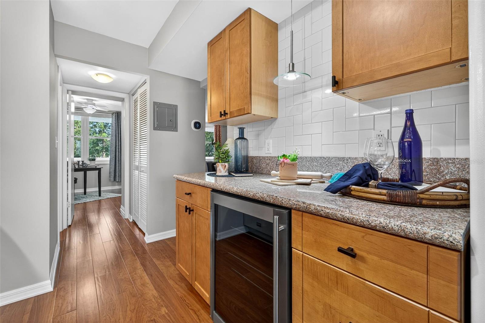 Image 12 of 34 For 4880 Locust Street Ne 330