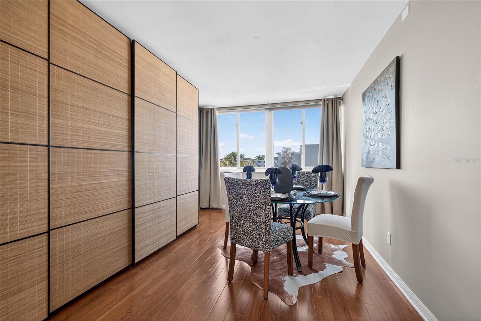 Image 13 of 34 For 4880 Locust Street Ne 330