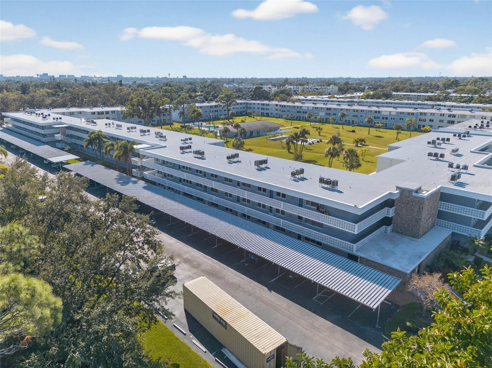 Image 2 of 34 For 4880 Locust Street Ne 330