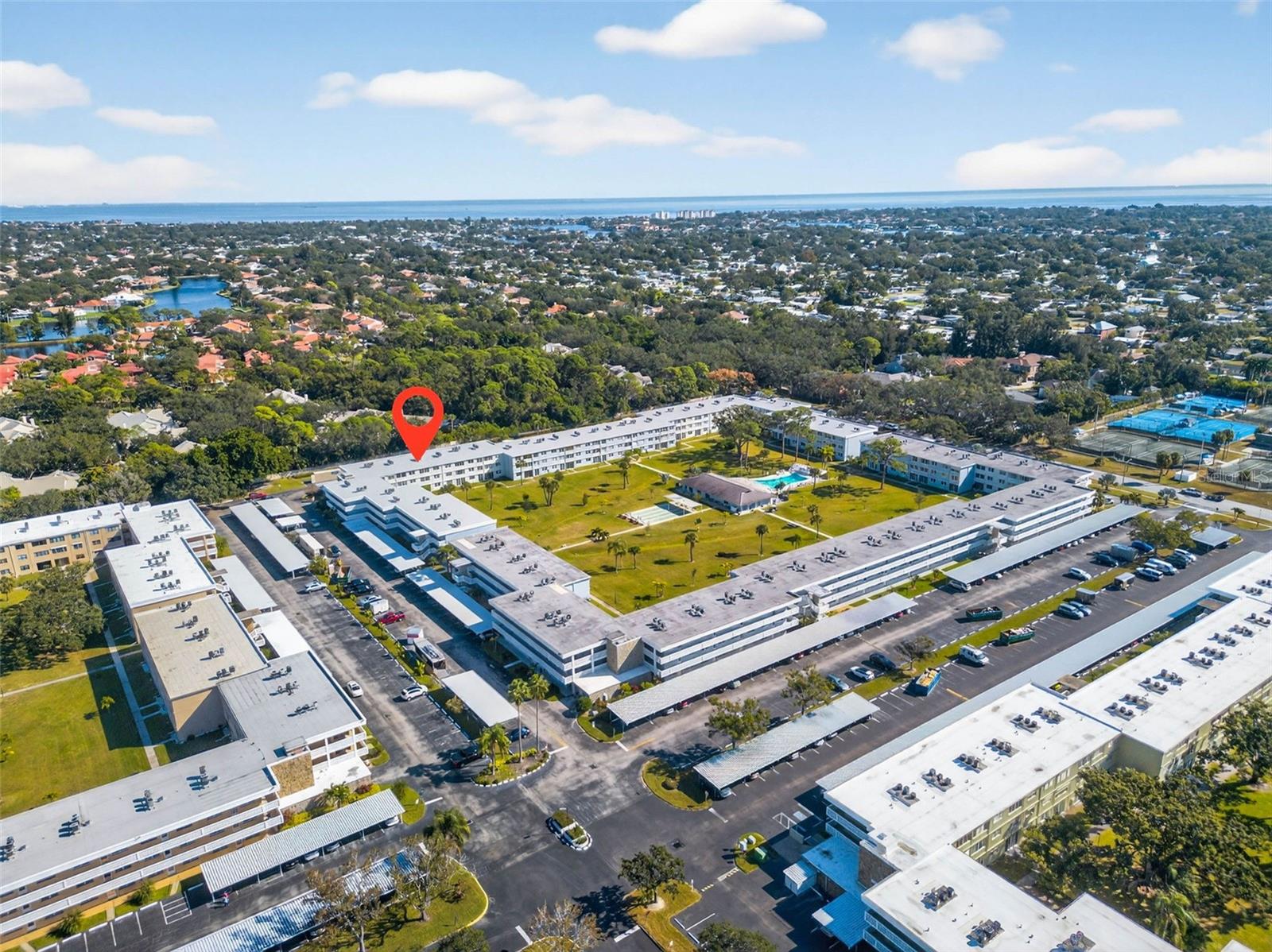 Image 31 of 34 For 4880 Locust Street Ne 330