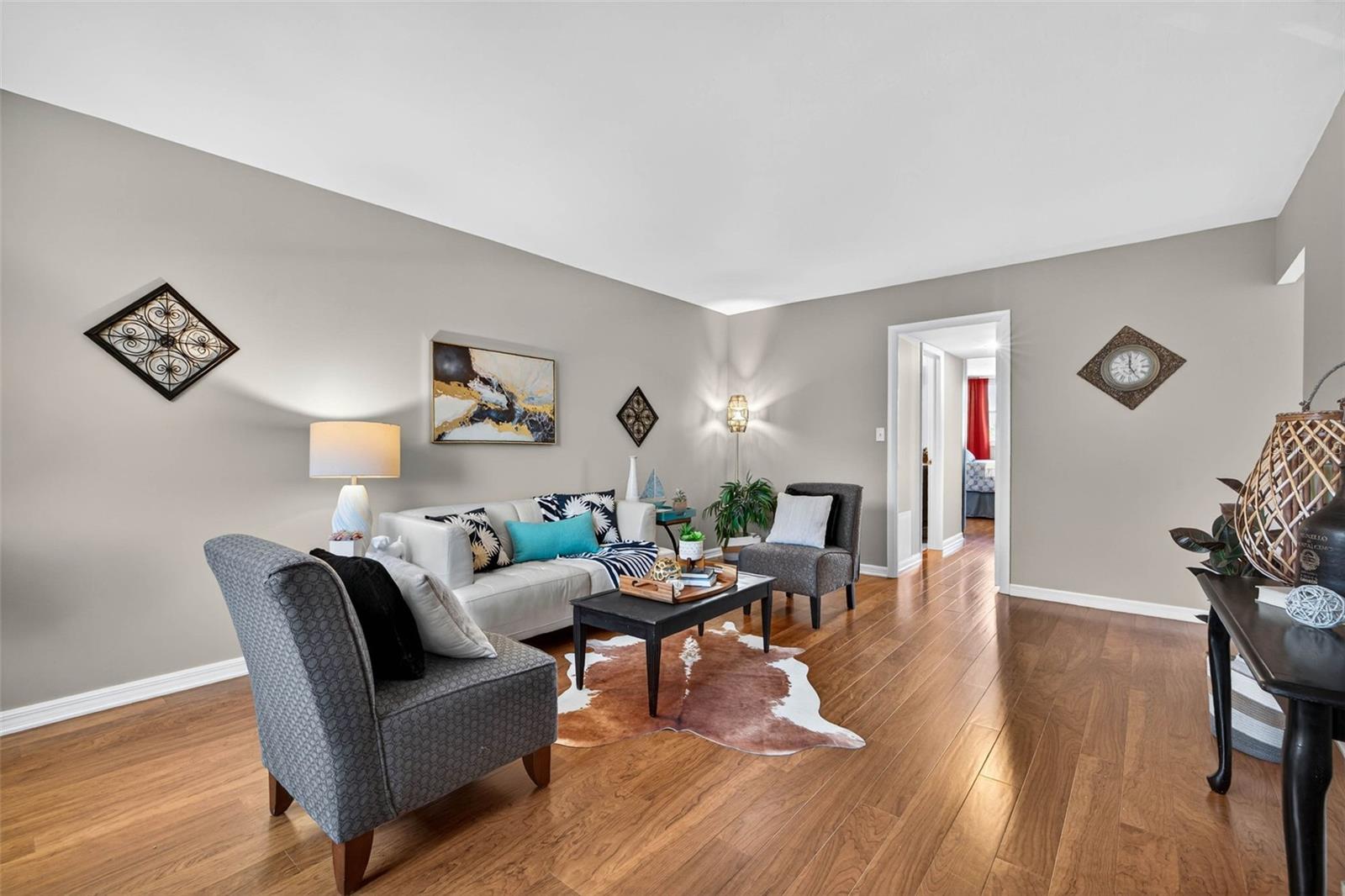 Image 4 of 34 For 4880 Locust Street Ne 330