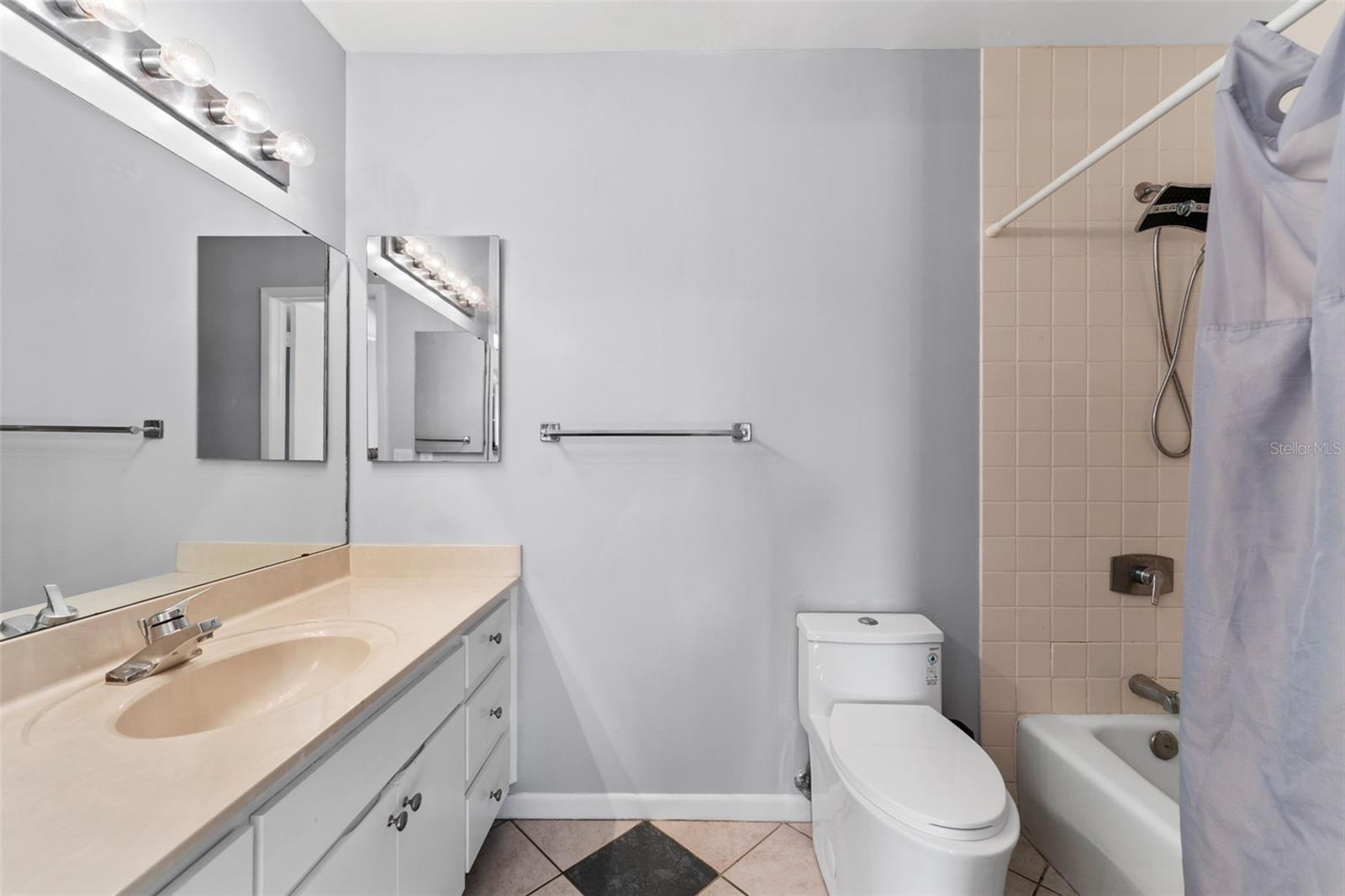 Image 8 of 11 For 6320 Grand Bahama Circle