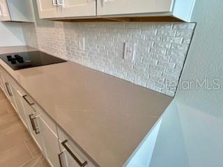 Image 10 of 68 For 17390 Moonflower Drive 101