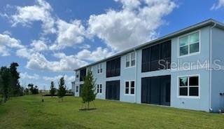 Image 32 of 68 For 17390 Moonflower Drive 101