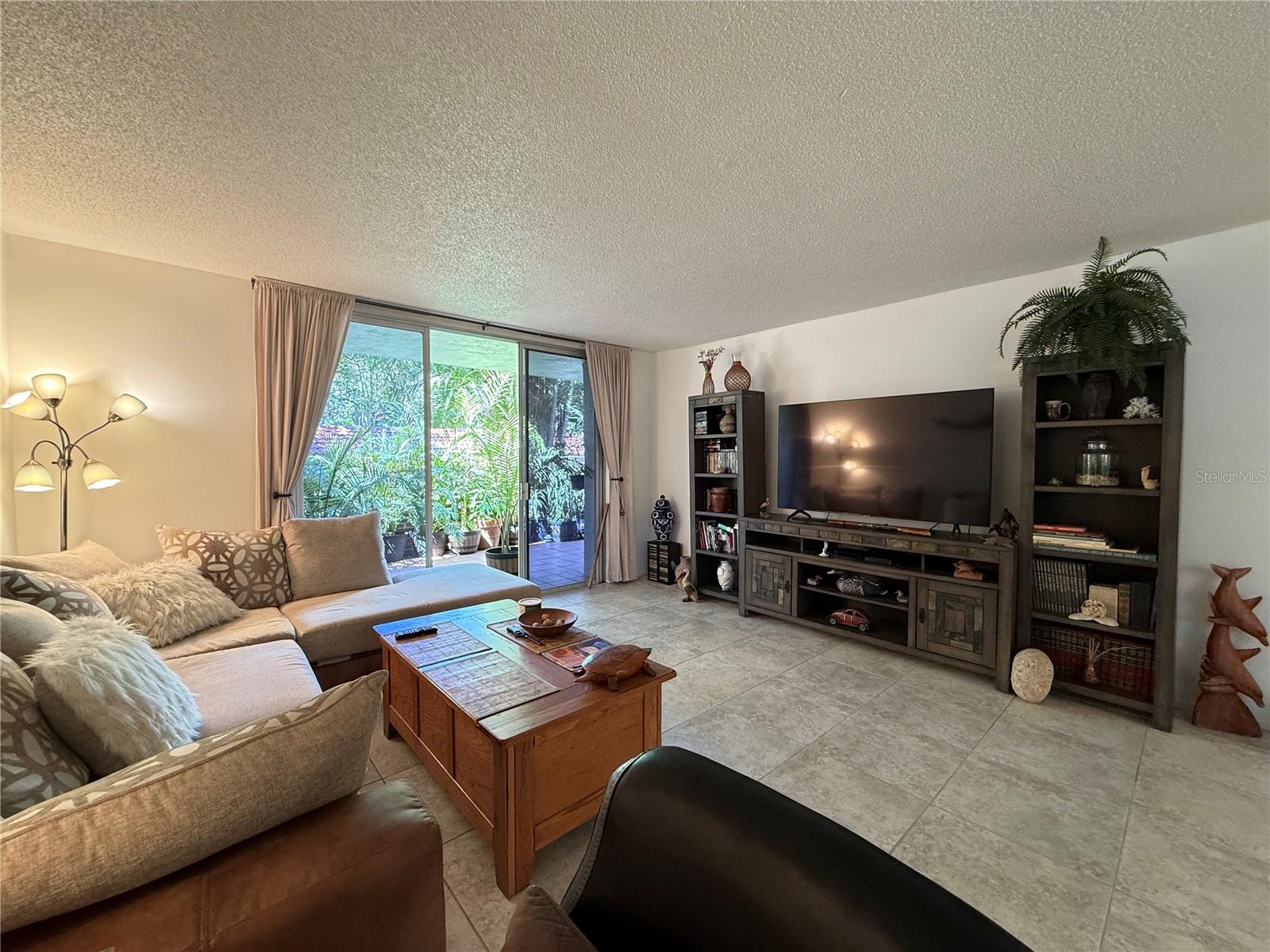 Image 18 of 49 For 1012 Pearce Drive 101