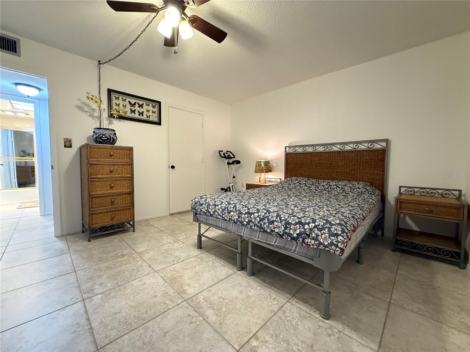 Image 31 of 49 For 1012 Pearce Drive 101