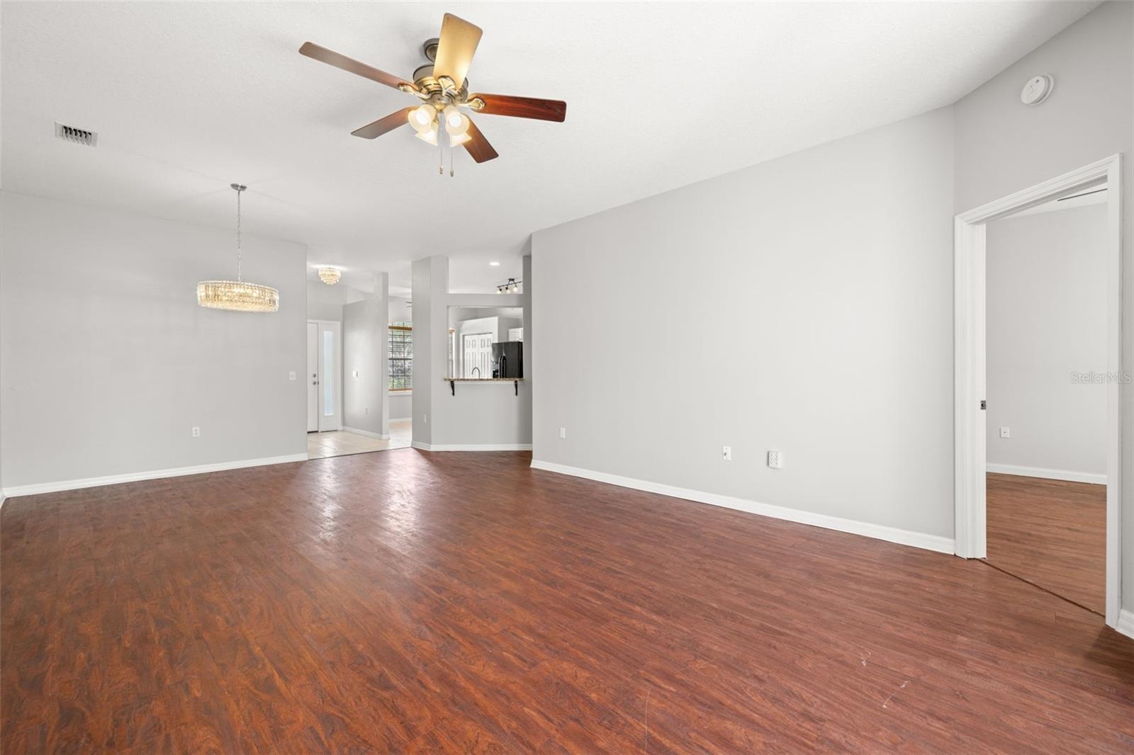 Image 5 of 37 For 1261 Millbrook Circle