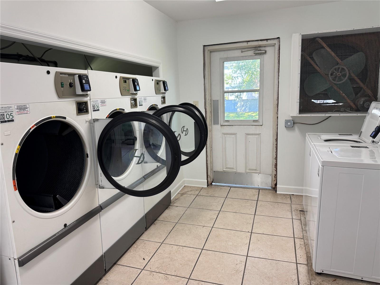 Image 20 of 22 For 8520 9th Way N B
