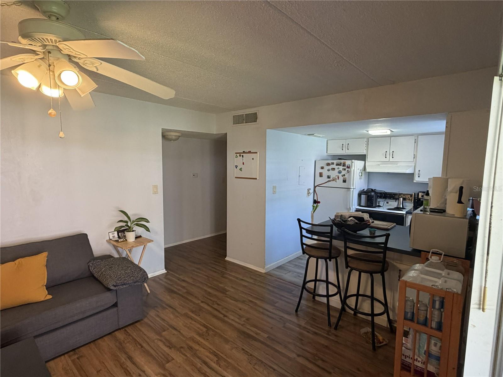 Image 5 of 22 For 8520 9th Way N B