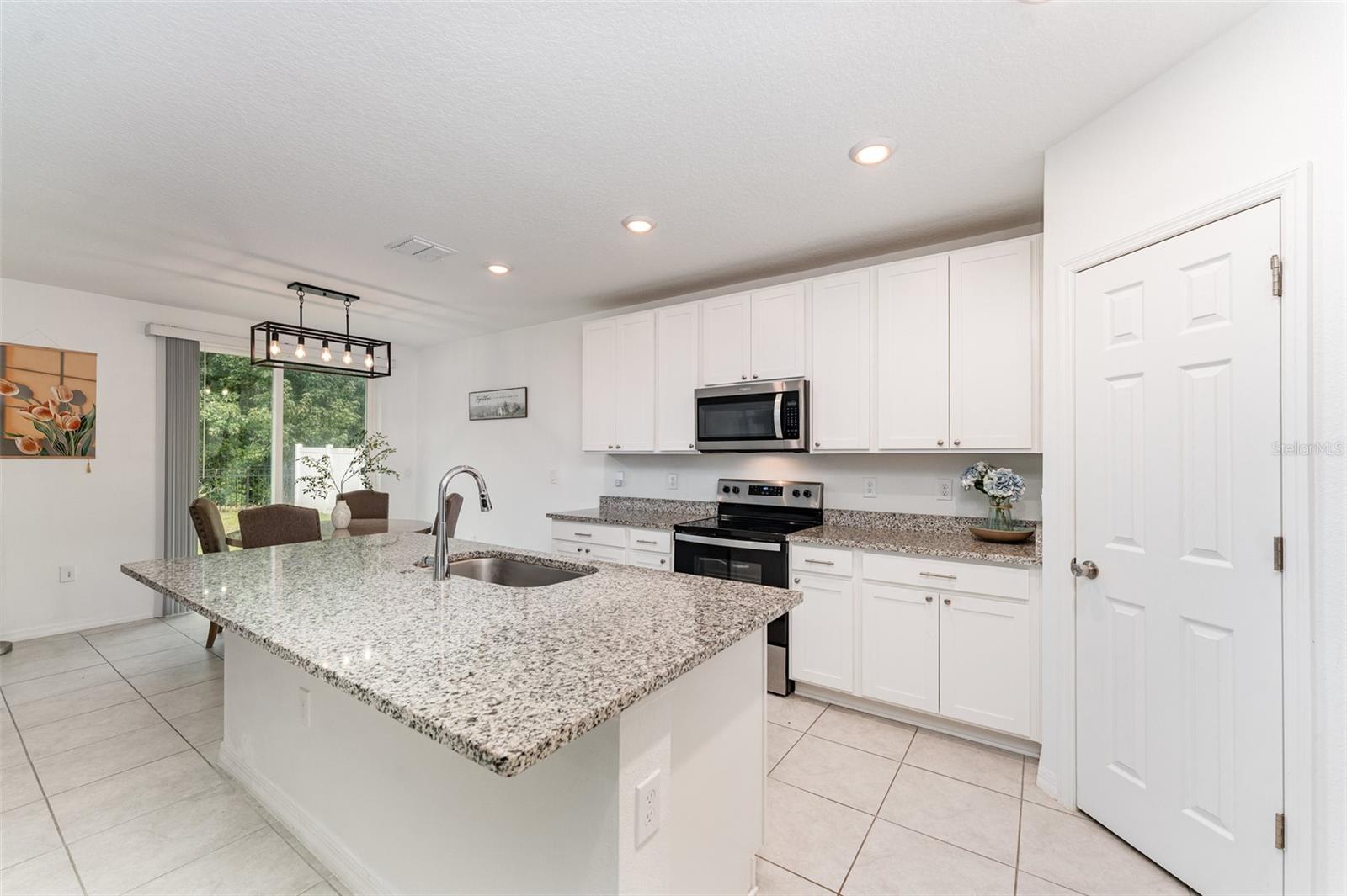 Image 10 of 39 For 573 Vista Villages Boulevard