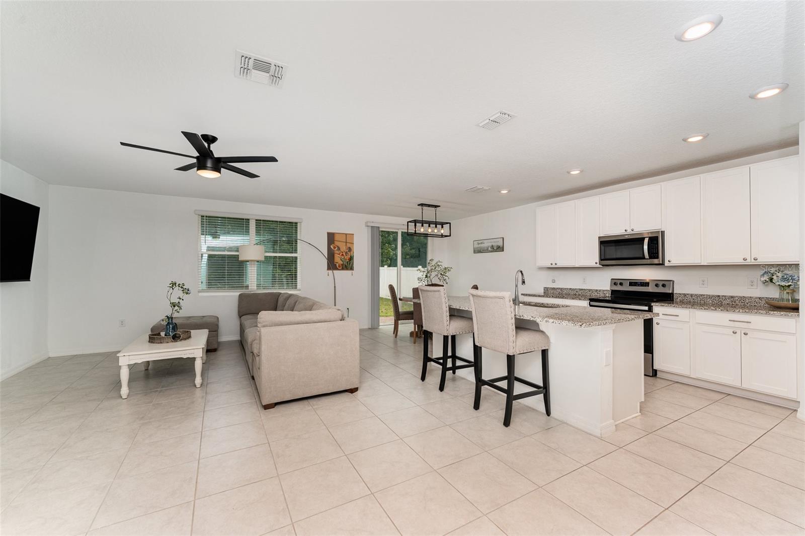 Image 6 of 39 For 573 Vista Villages Boulevard