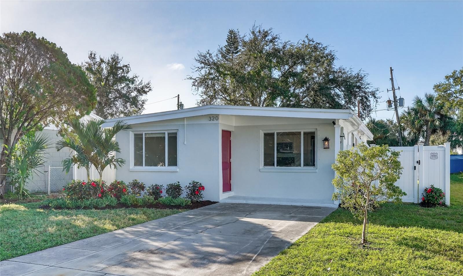 Image 3 of 21 For 320 93rd Avenue N