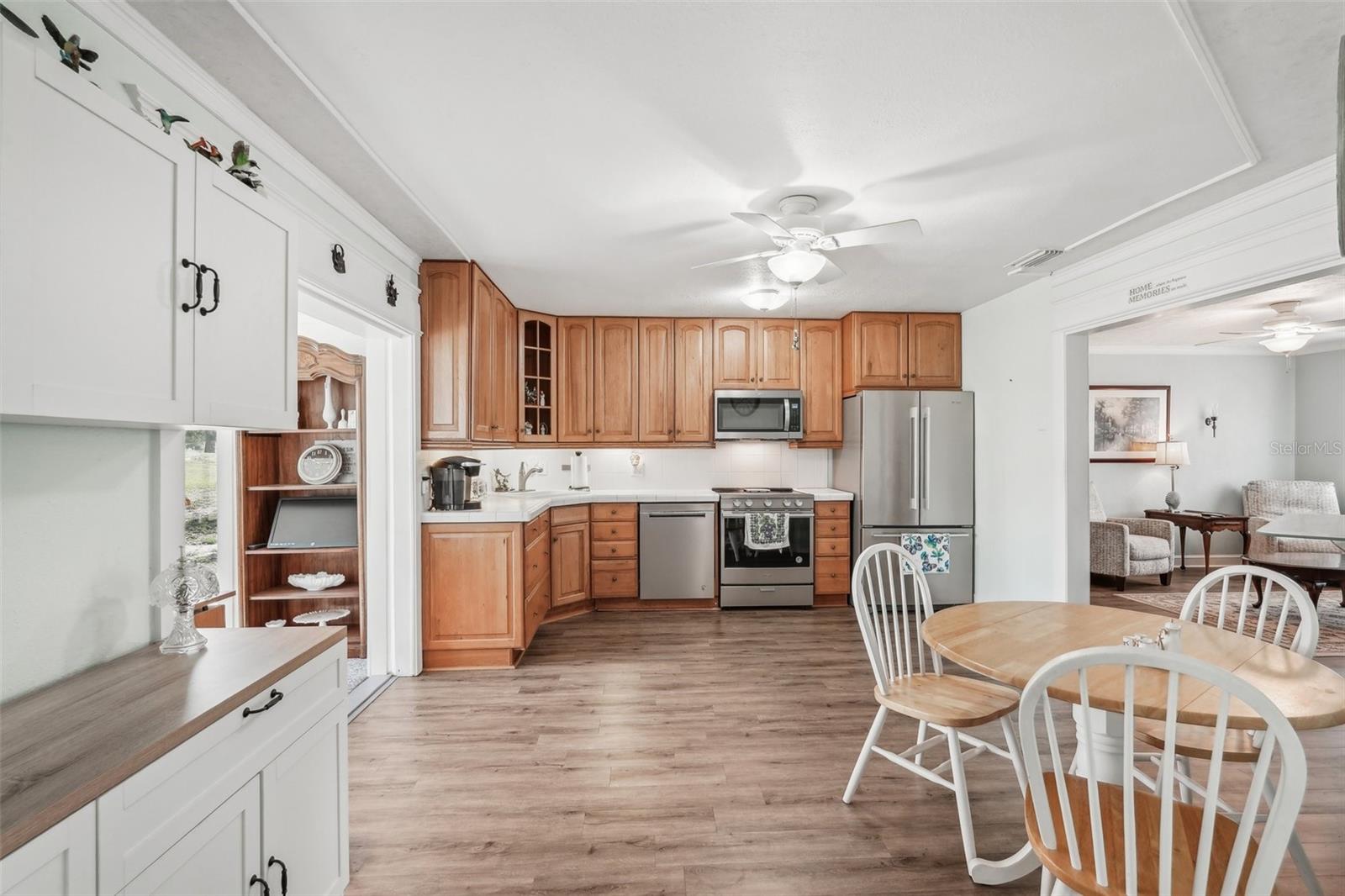 Image 10 of 27 For 708 Rutgers Place