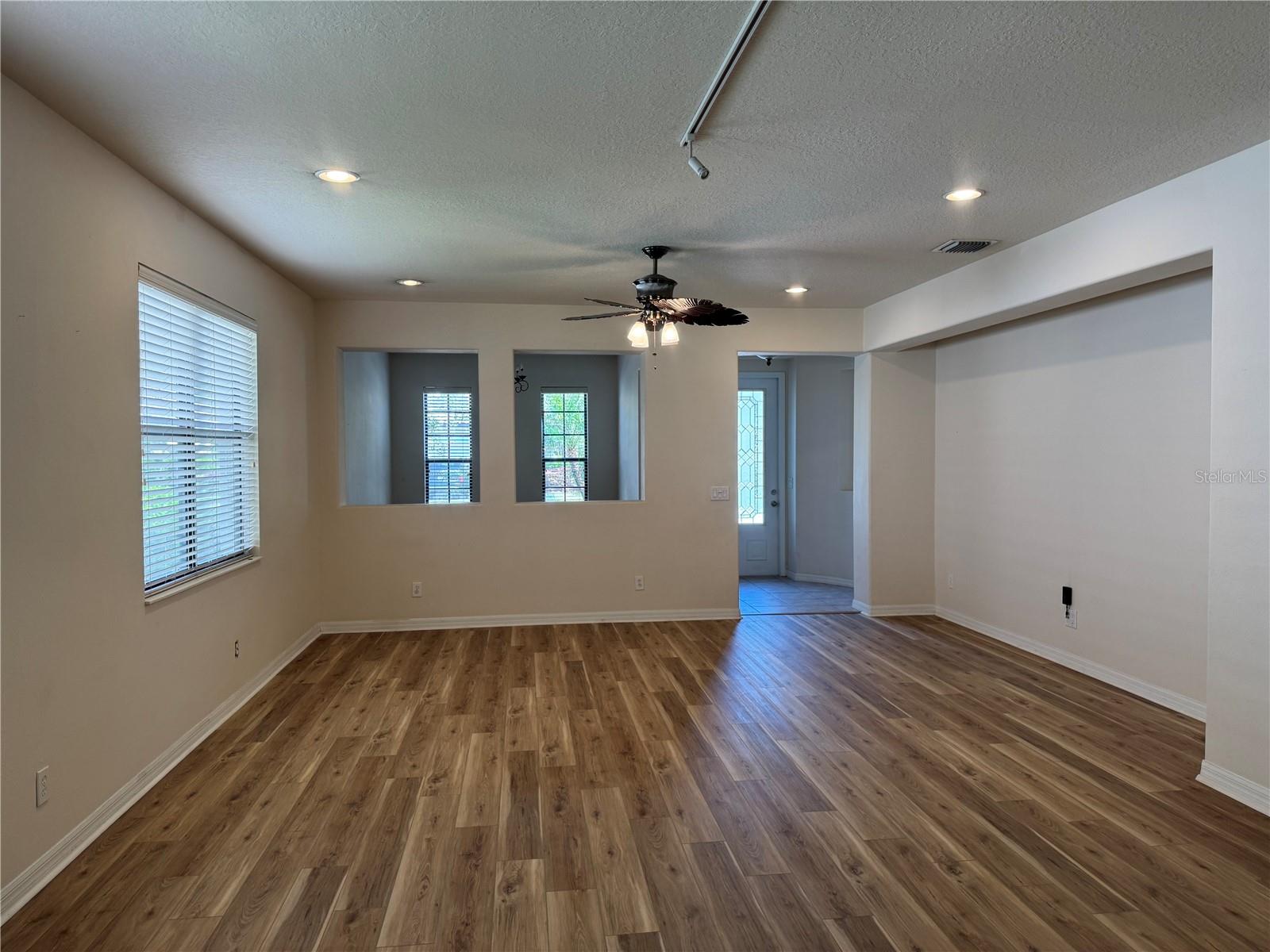 Image 3 of 33 For 8237 Dunham Station Drive