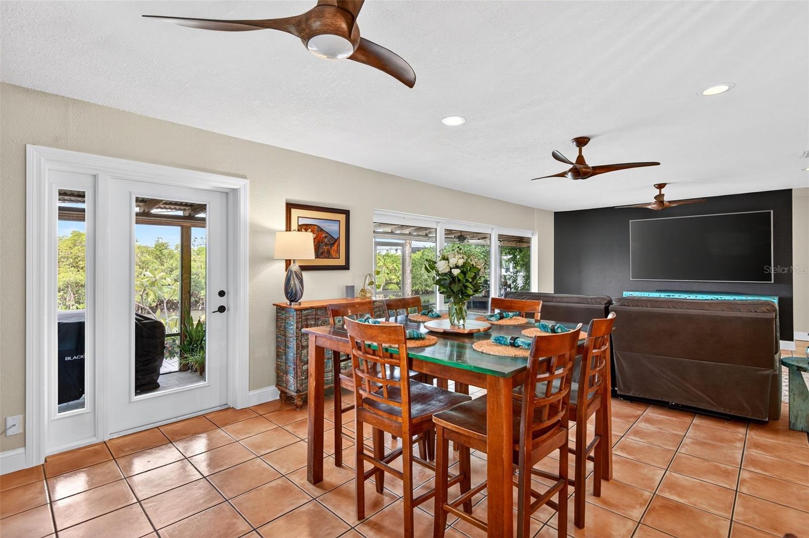 Image 14 of 62 For 4624 Bay Crest Drive