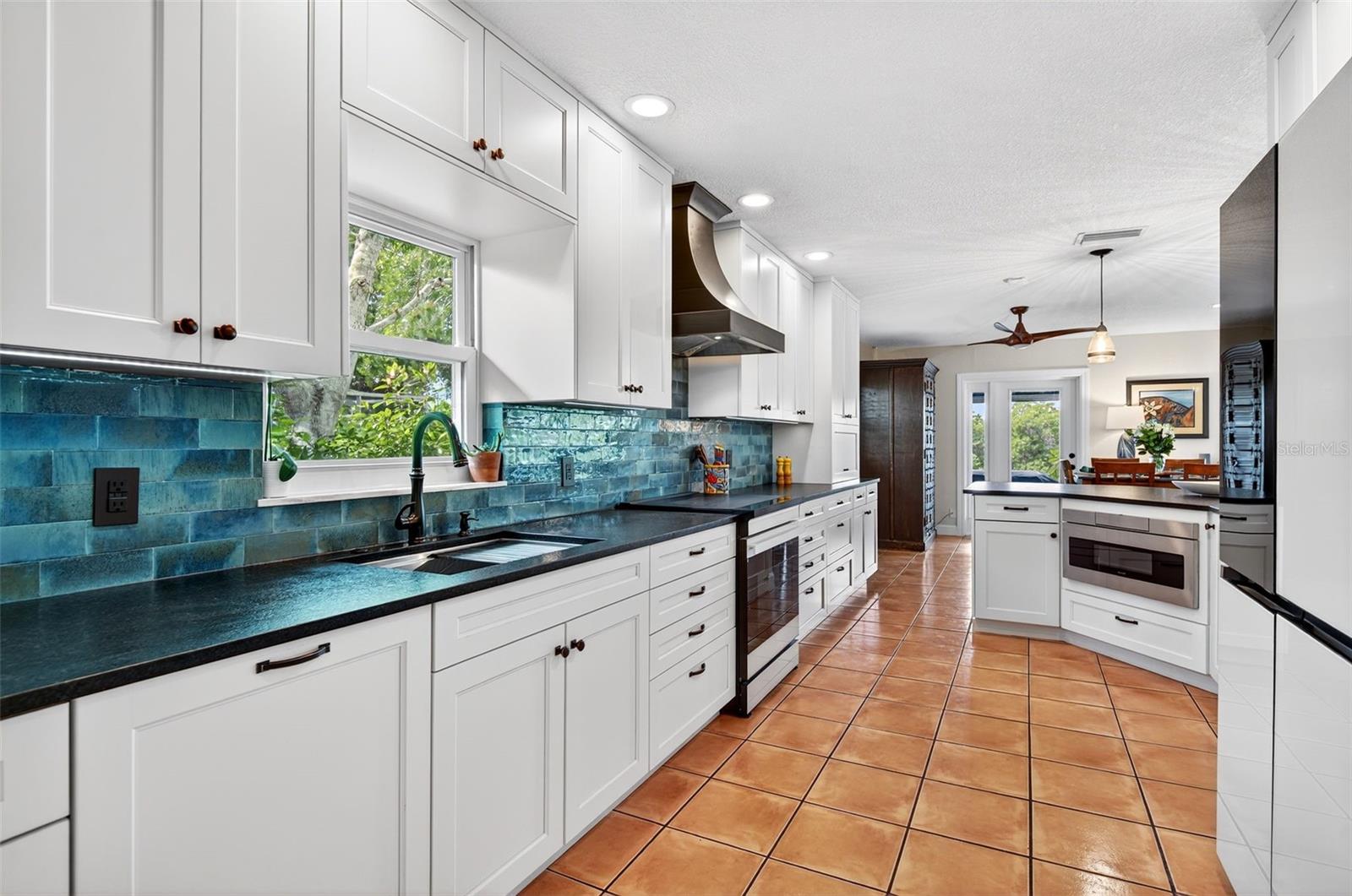 Image 21 of 62 For 4624 Bay Crest Drive