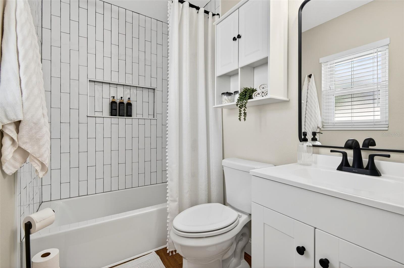 Image 31 of 62 For 4624 Bay Crest Drive