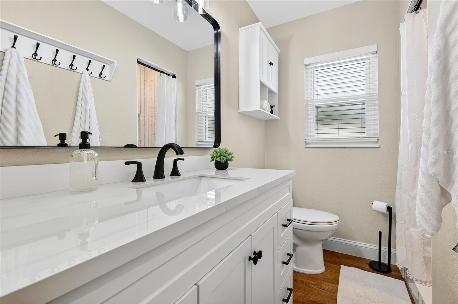 Image 33 of 62 For 4624 Bay Crest Drive