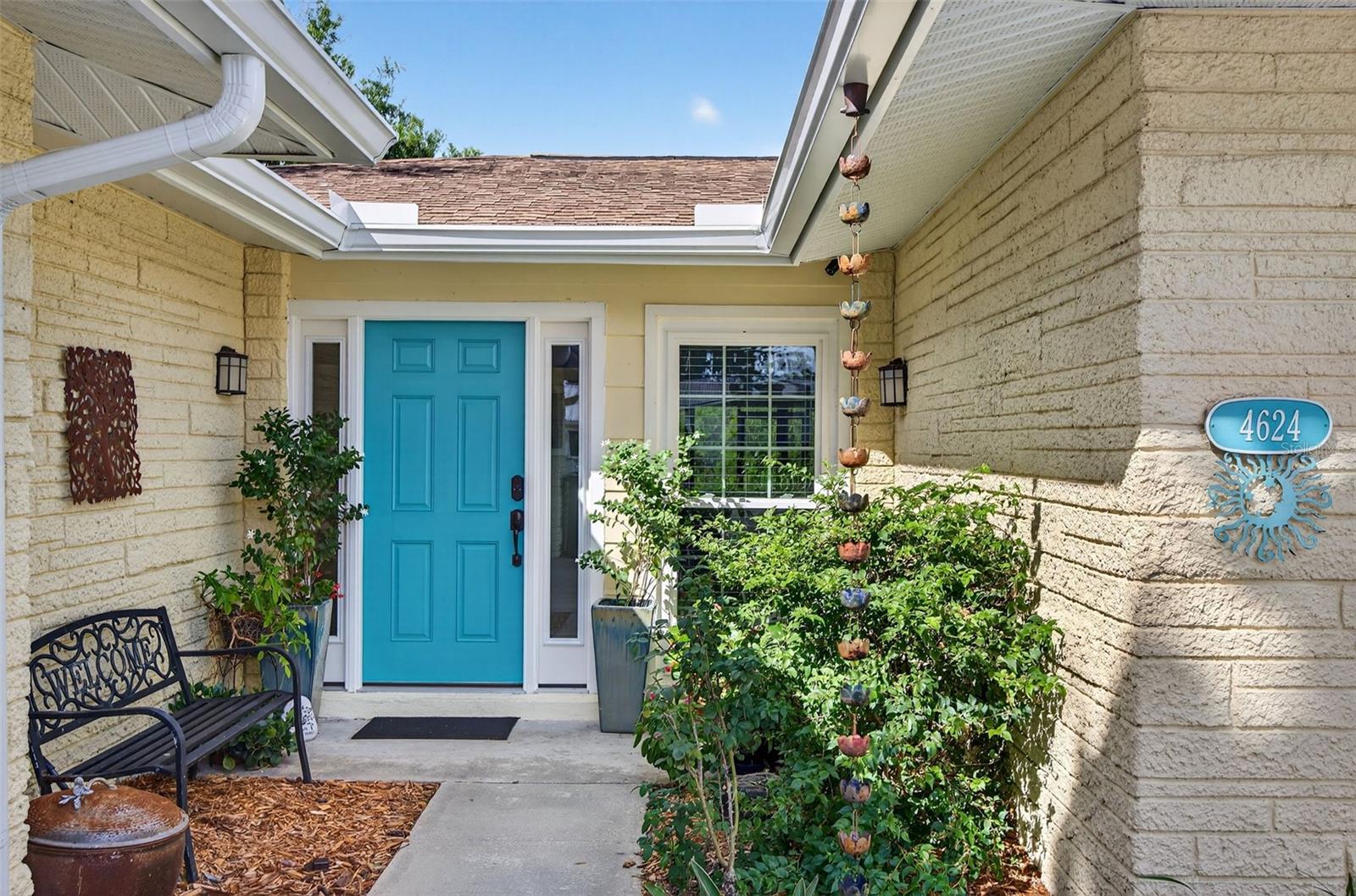 Image 4 of 62 For 4624 Bay Crest Drive