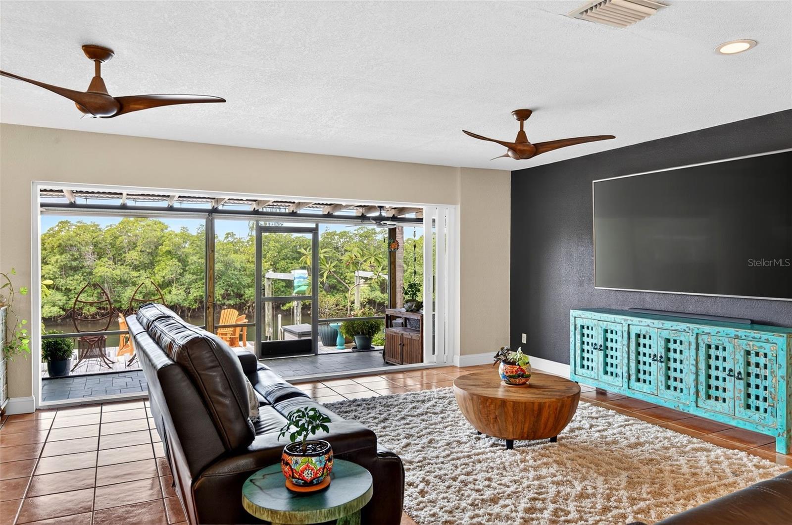 Image 8 of 62 For 4624 Bay Crest Drive