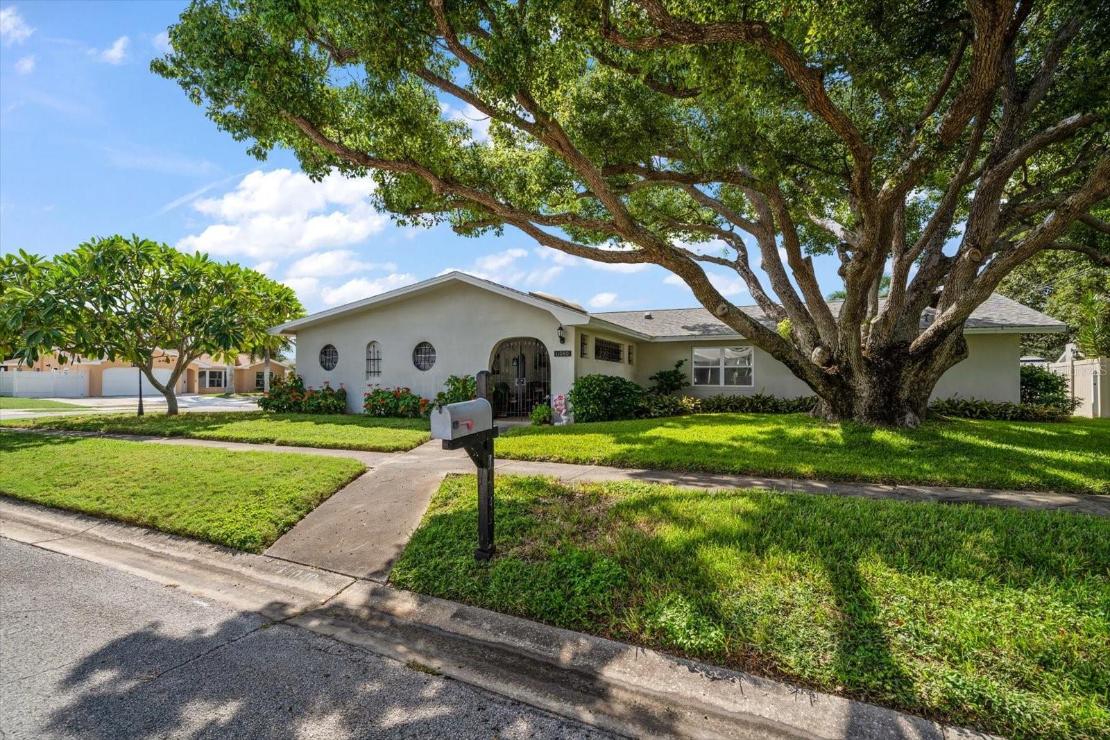 Details for 11040 141st Way, LARGO, FL 33774
