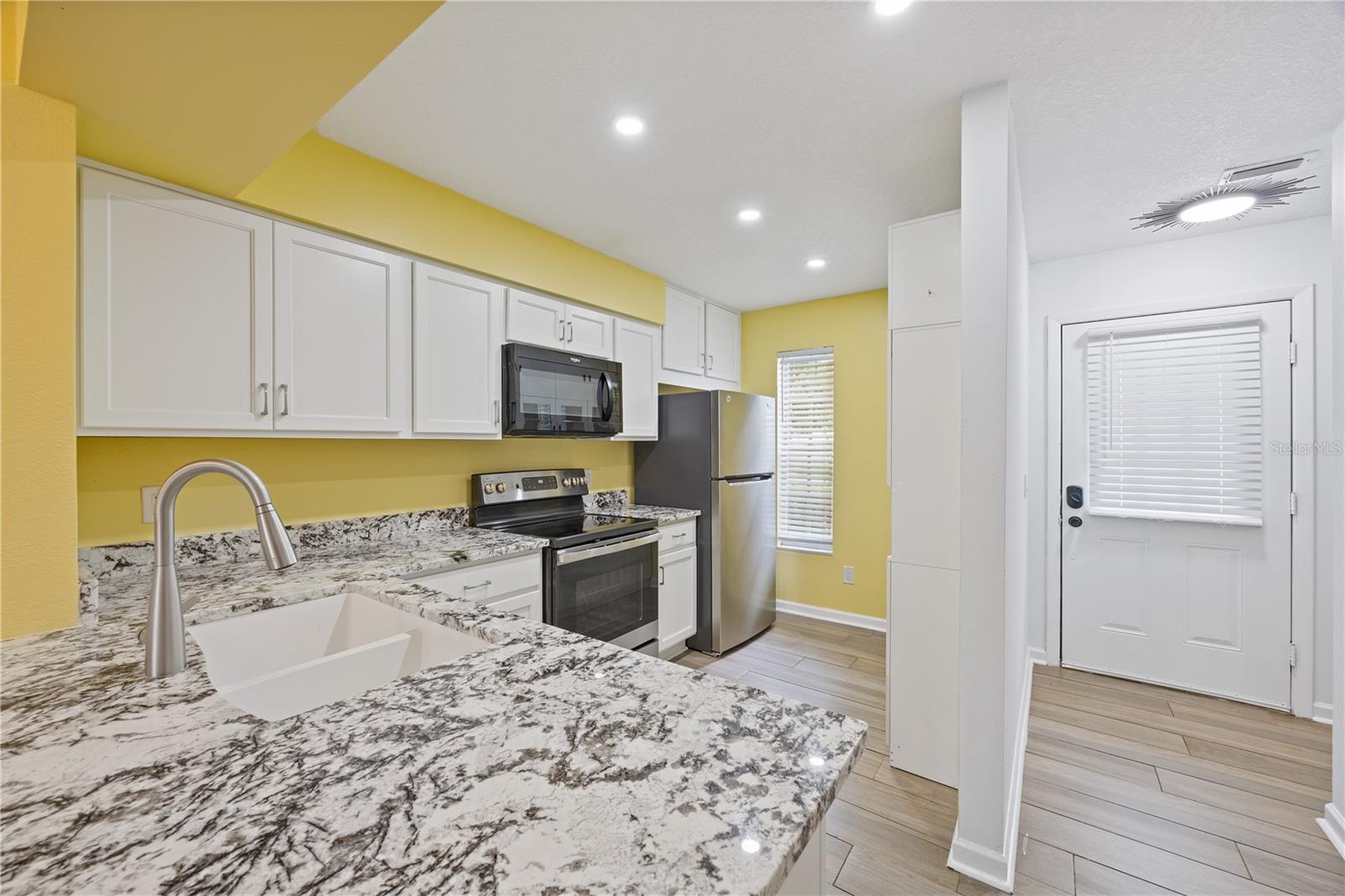 Image 10 of 35 For 11305 Grandville Drive