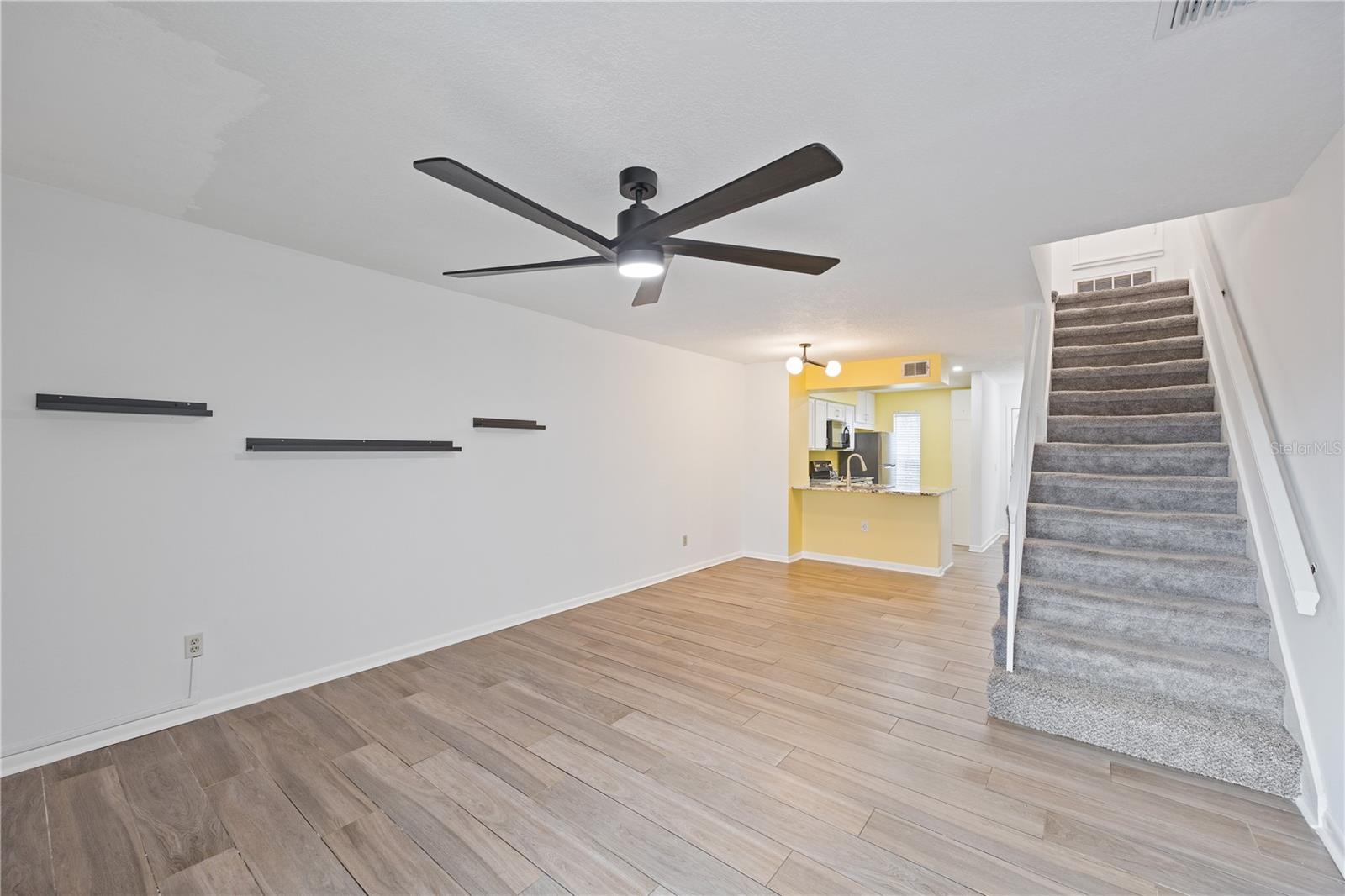 Image 18 of 35 For 11305 Grandville Drive