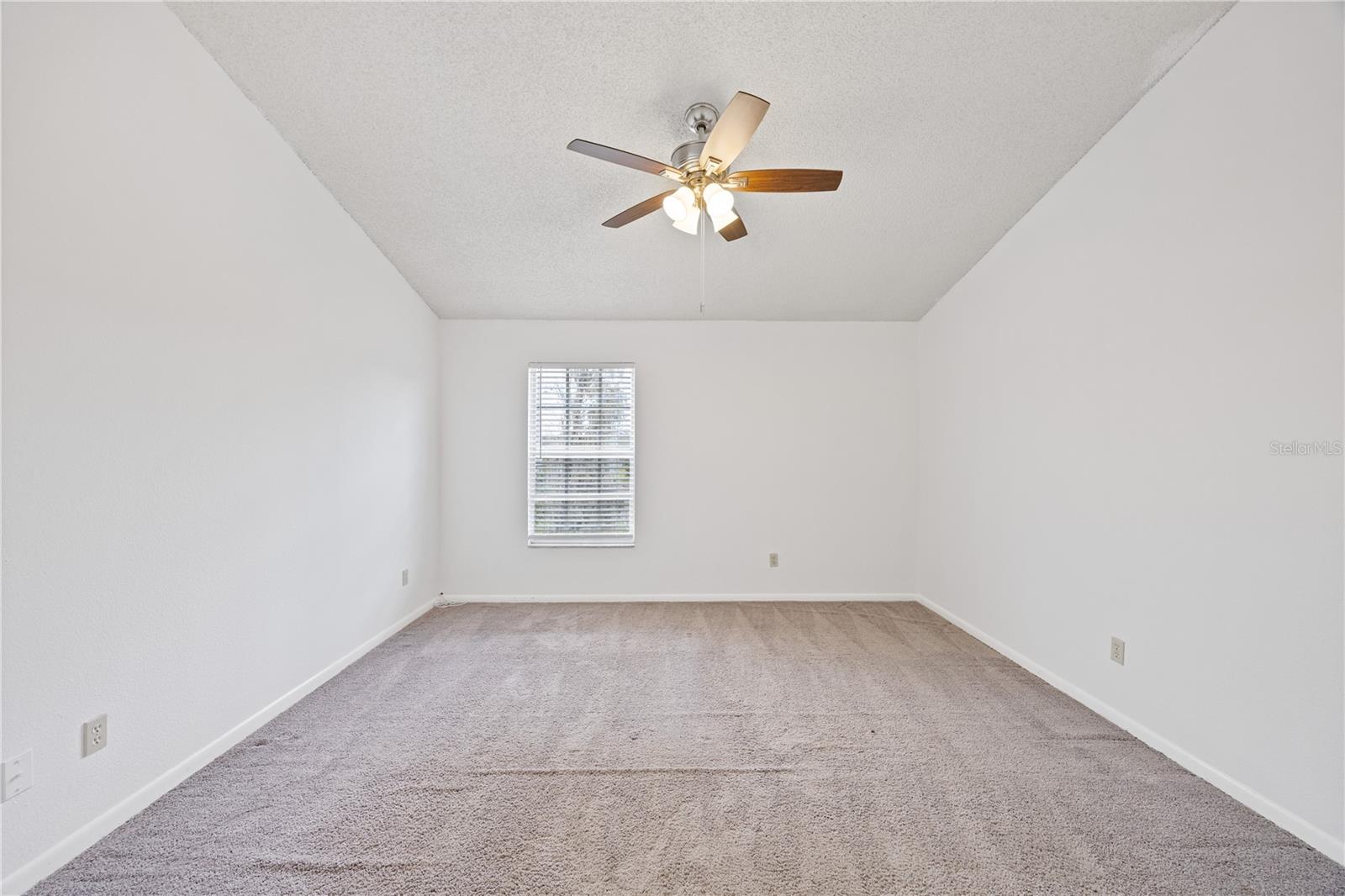 Image 19 of 35 For 11305 Grandville Drive