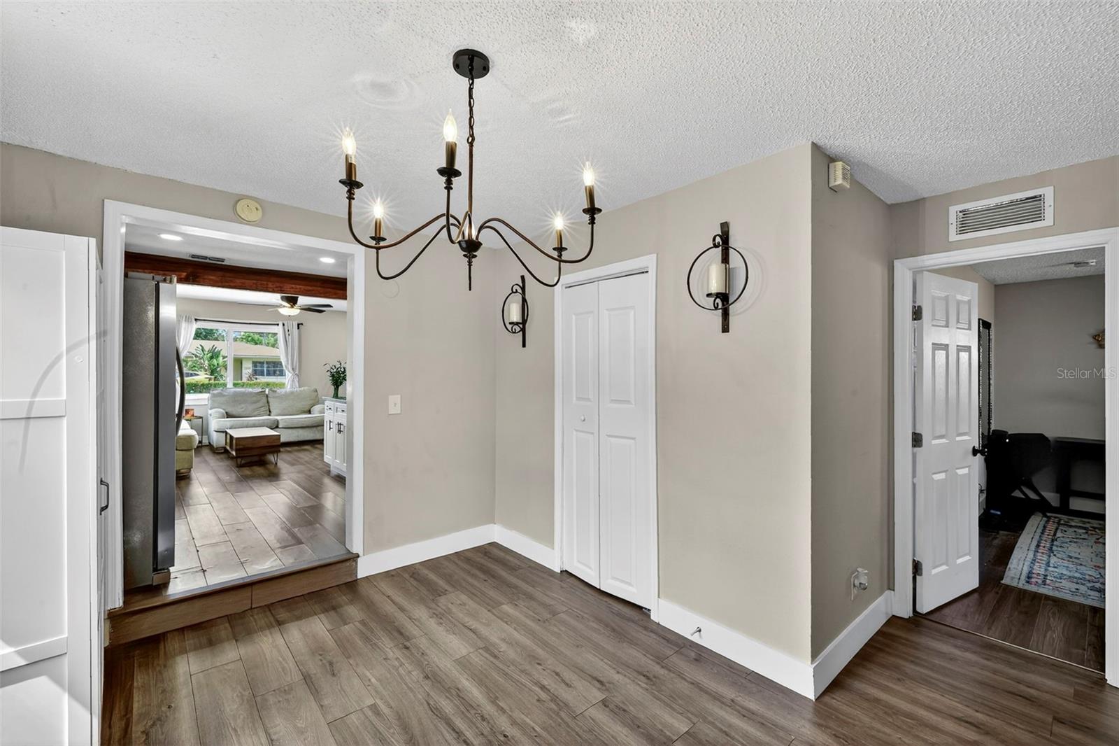 Image 11 of 39 For 1324 40th Street S