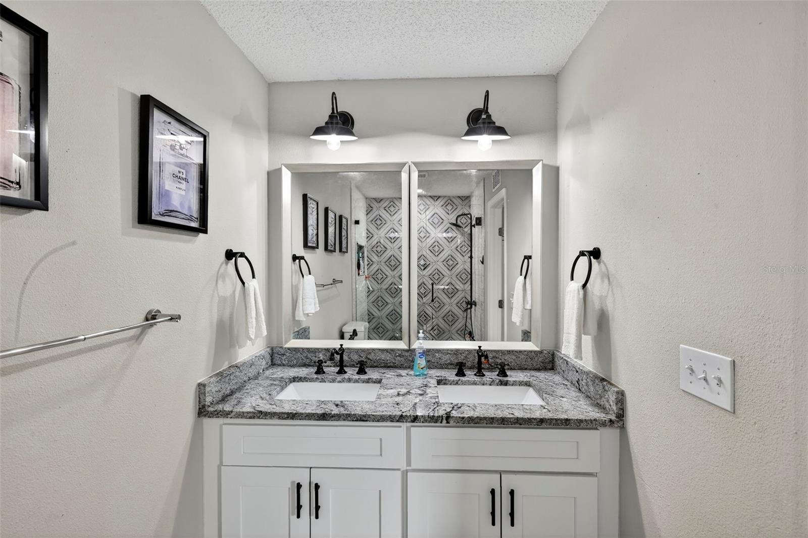 Image 18 of 39 For 1324 40th Street S