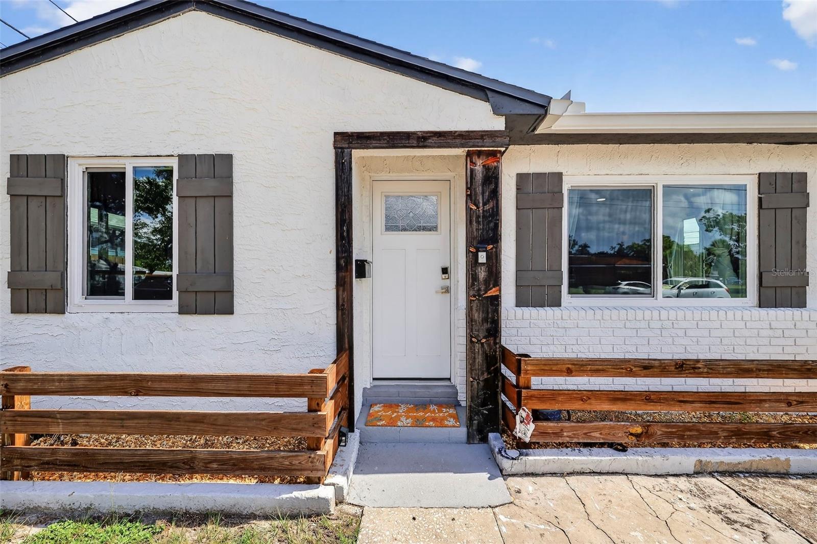 Image 2 of 39 For 1324 40th Street S