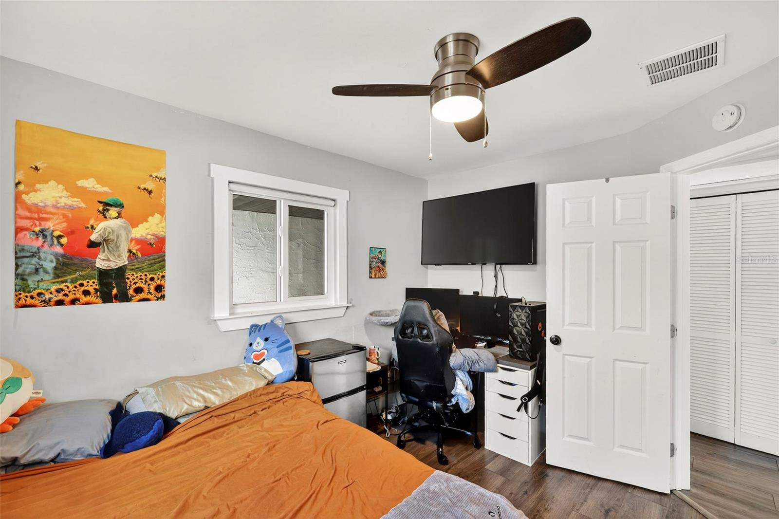 Image 23 of 39 For 1324 40th Street S