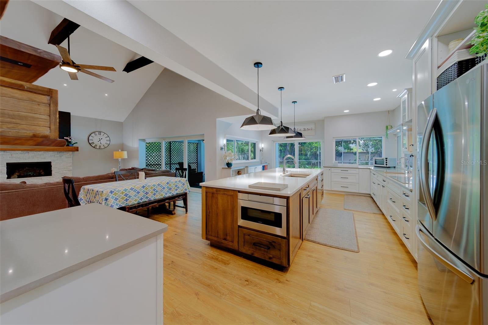 Image 17 of 86 For 214 Sheffield Circle E