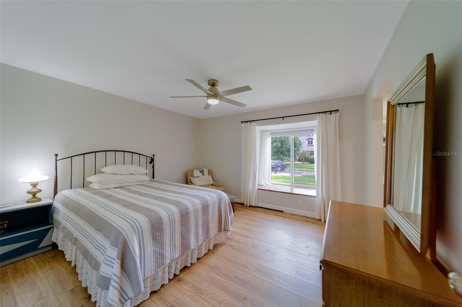 Image 48 of 86 For 214 Sheffield Circle E