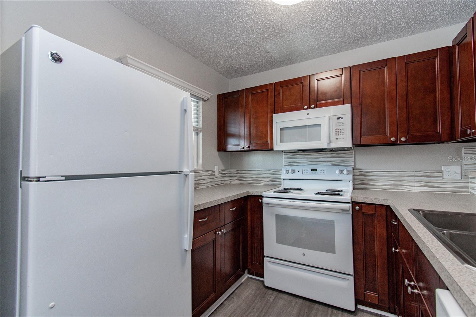 Image 11 of 37 For 39132 County Road 54  2258