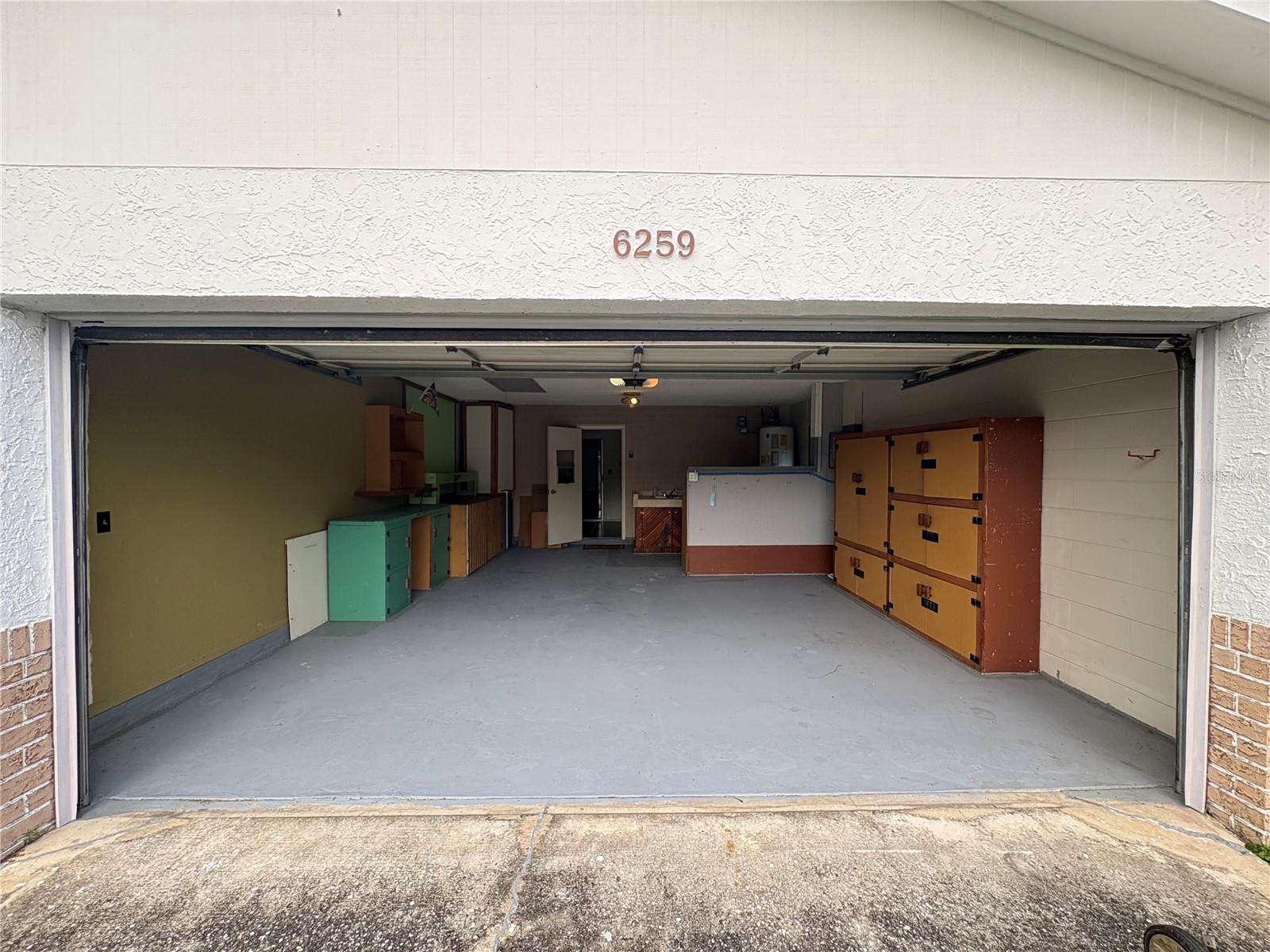 Listing photo id 17 for 6259 108th Avenue N