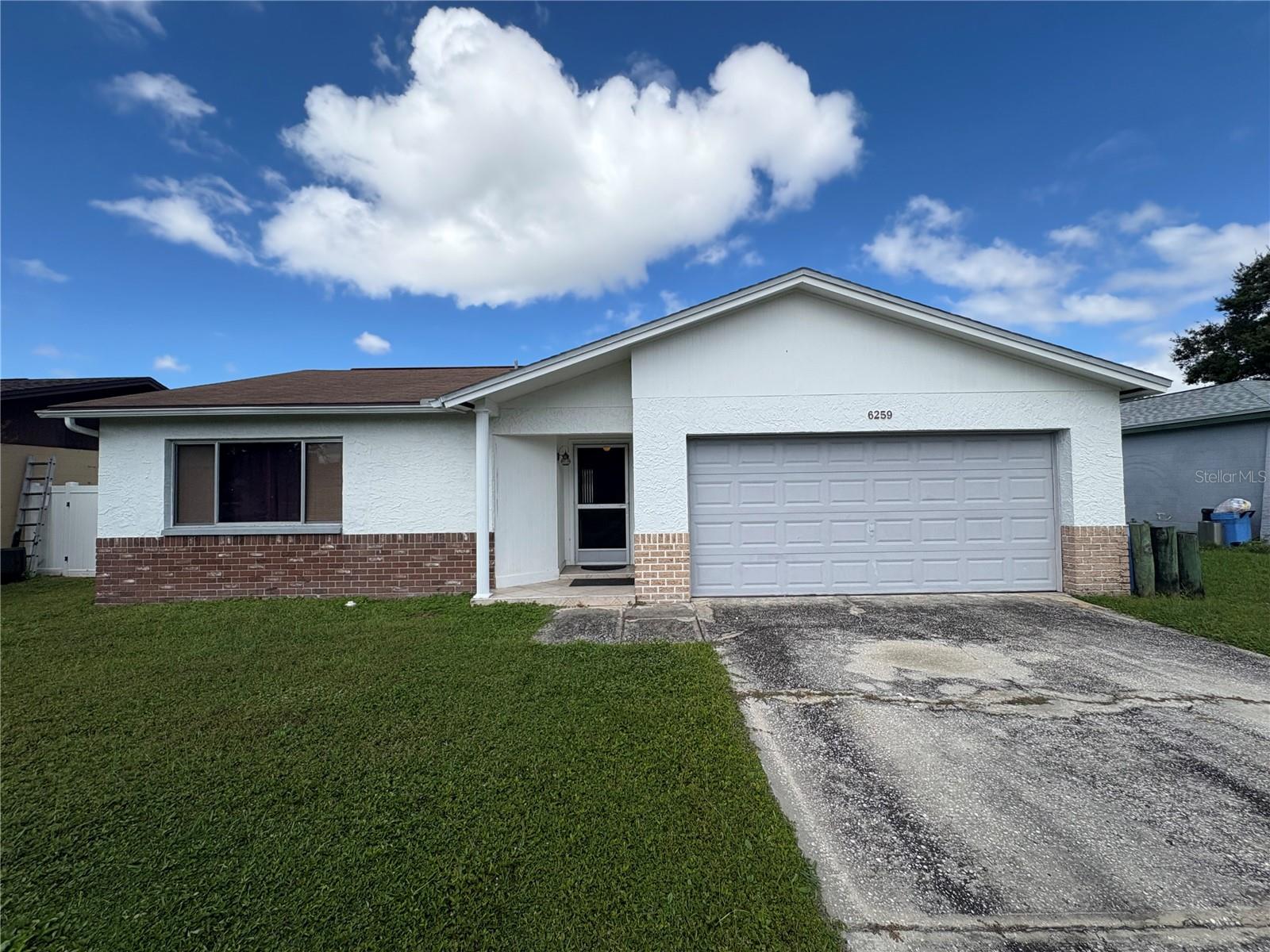 Listing photo id 0 for 6259 108th Avenue N