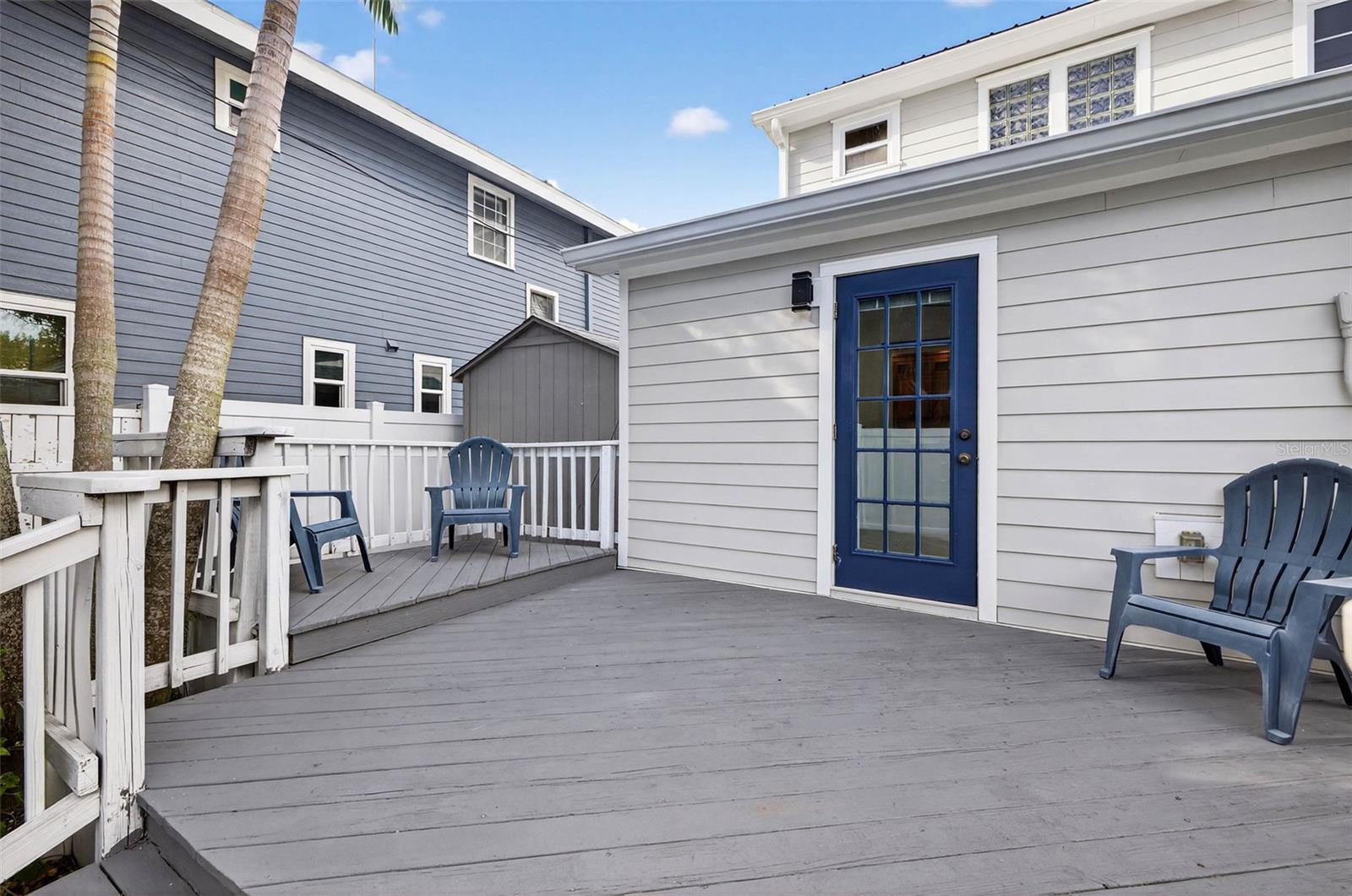 Listing photo id 26 for 480 28th Avenue N