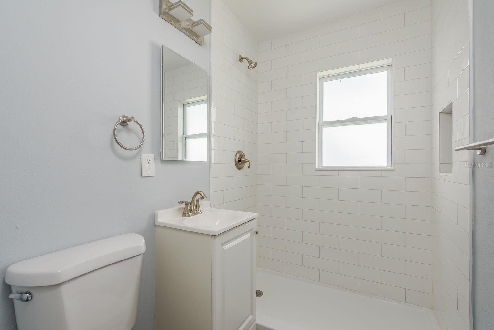 Image 13 of 34 For 14225 Palm Street 3