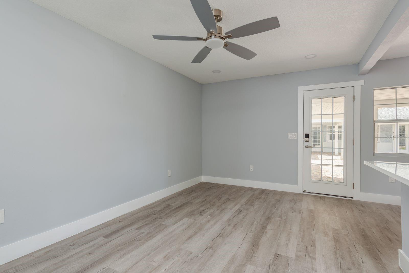 Image 6 of 34 For 14225 Palm Street 3