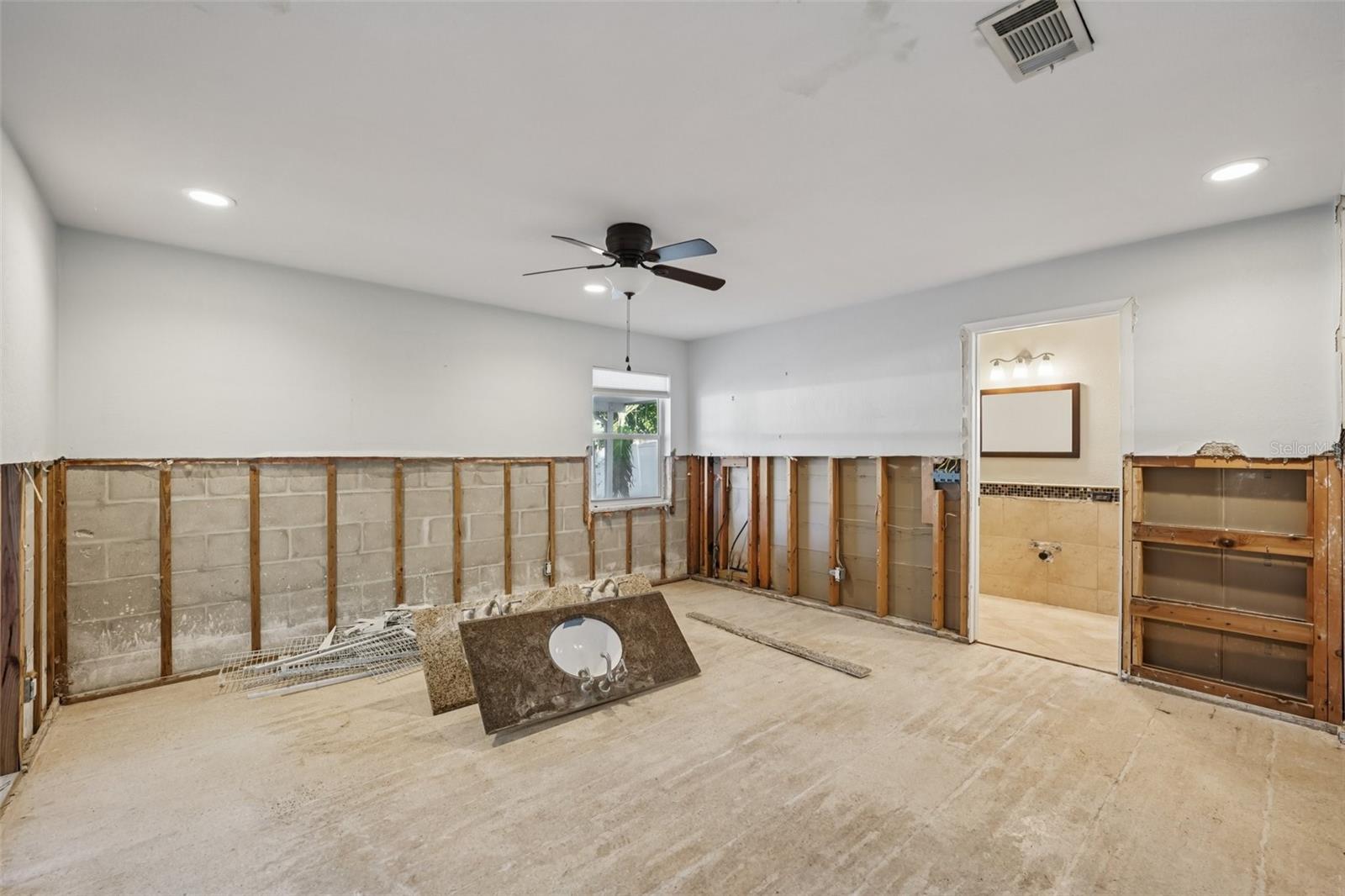 Image 11 of 33 For 3956 Shore Acres Boulevard Ne