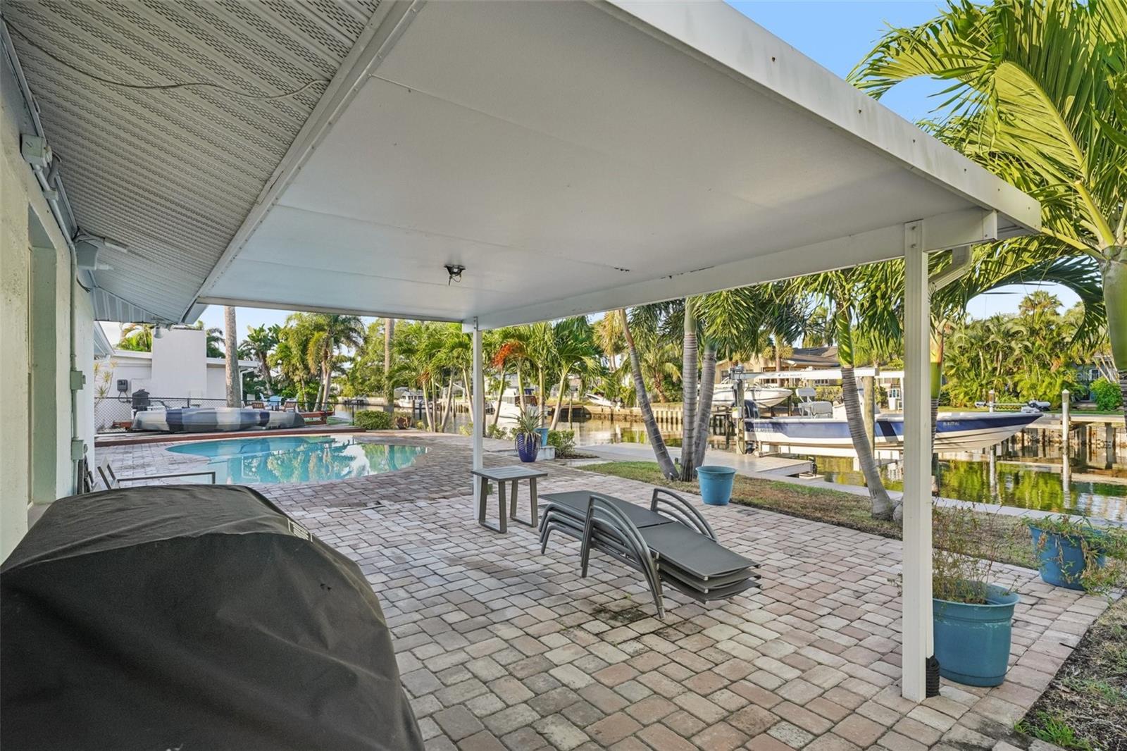 Image 18 of 33 For 3956 Shore Acres Boulevard Ne