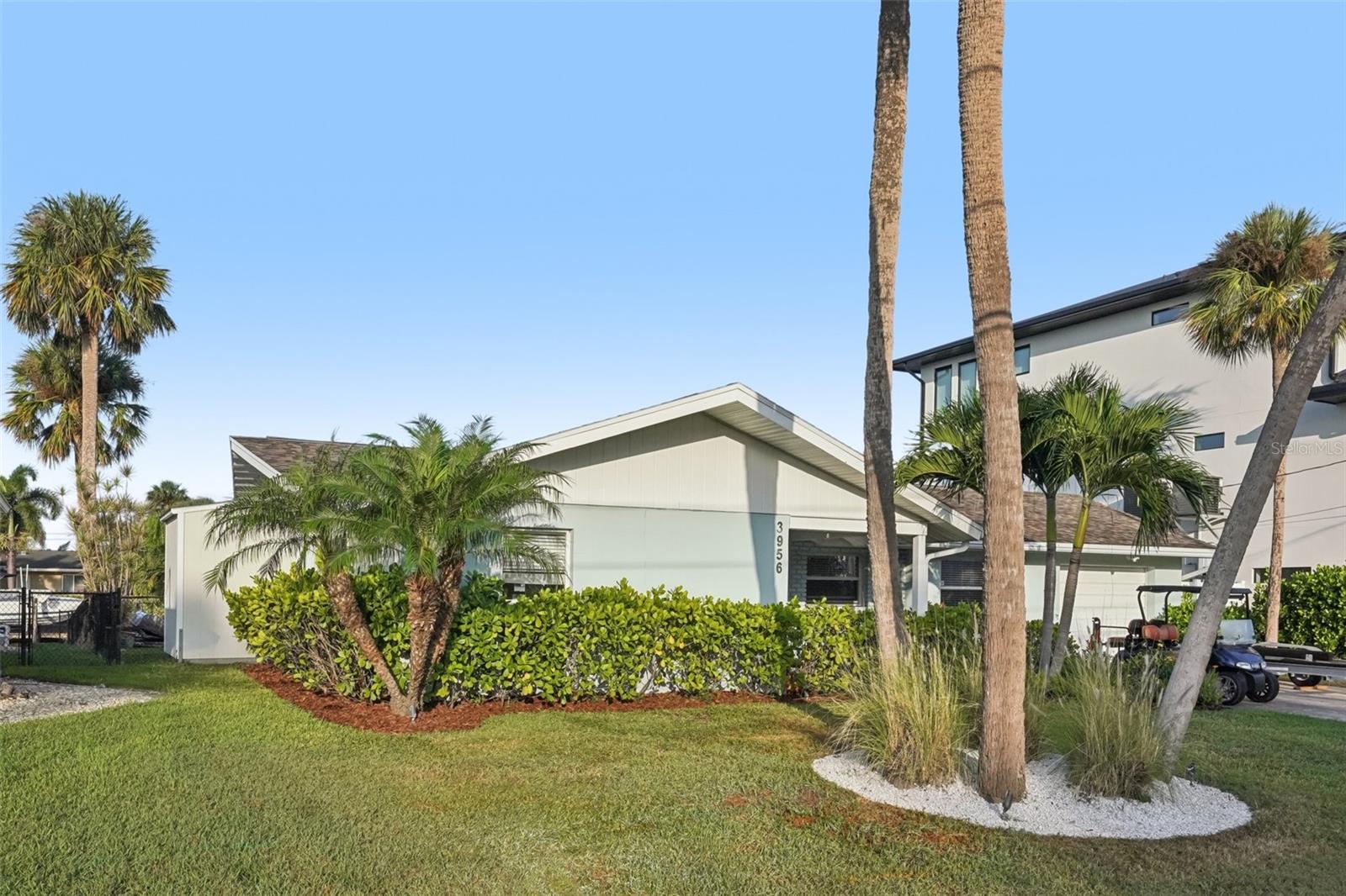 Image 2 of 33 For 3956 Shore Acres Boulevard Ne