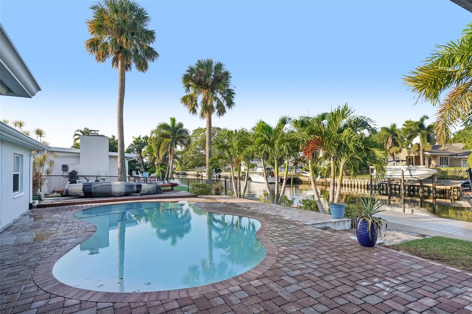 Image 24 of 33 For 3956 Shore Acres Boulevard Ne