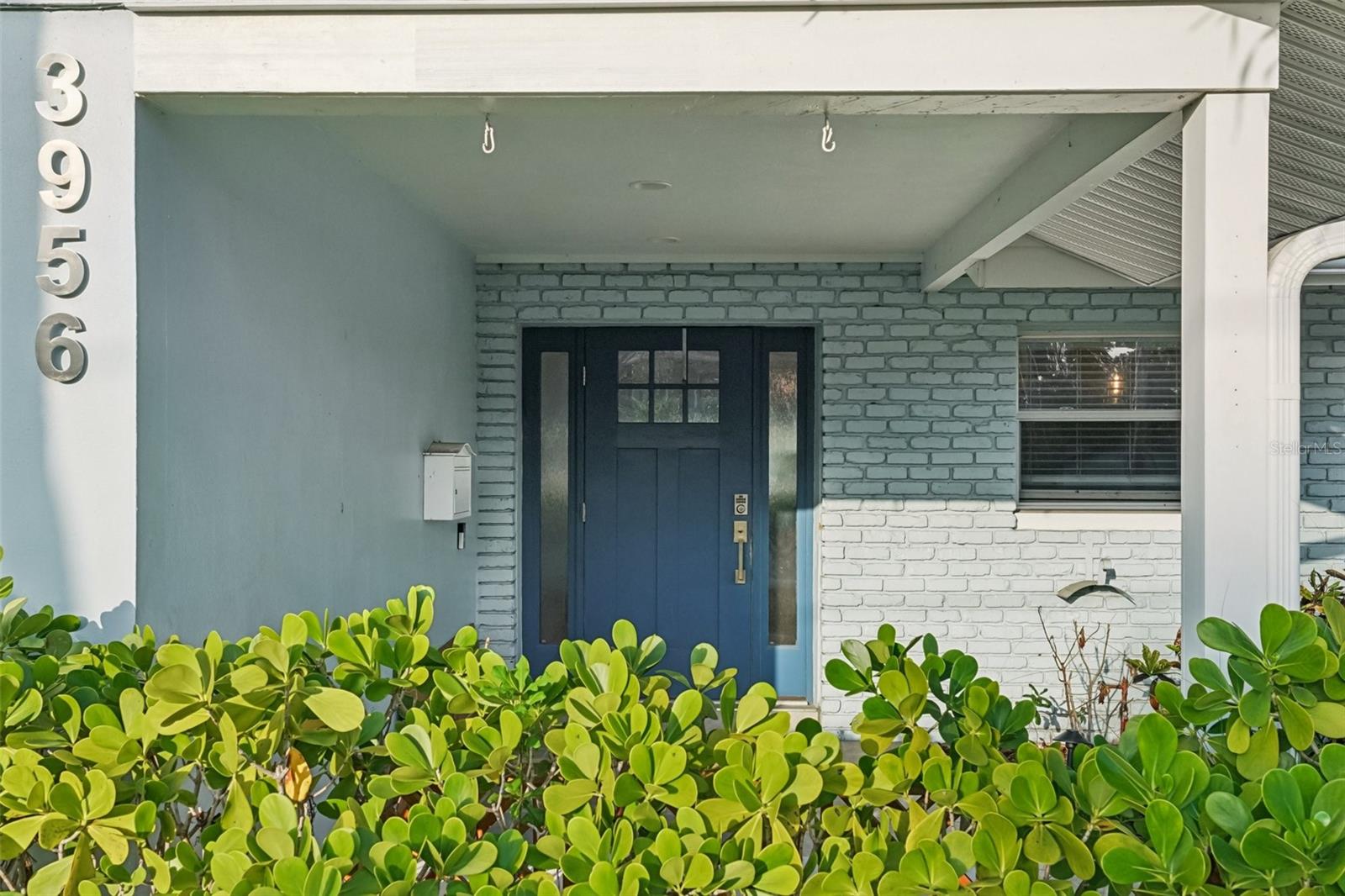 Image 3 of 33 For 3956 Shore Acres Boulevard Ne