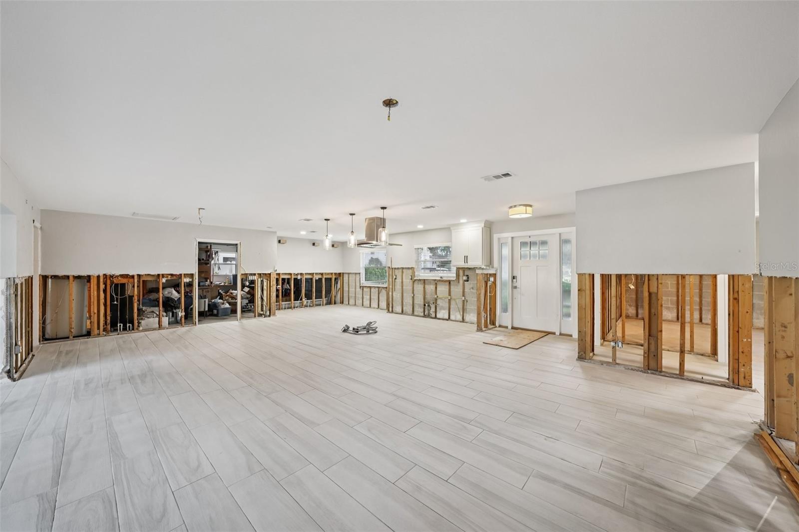 Image 7 of 33 For 3956 Shore Acres Boulevard Ne