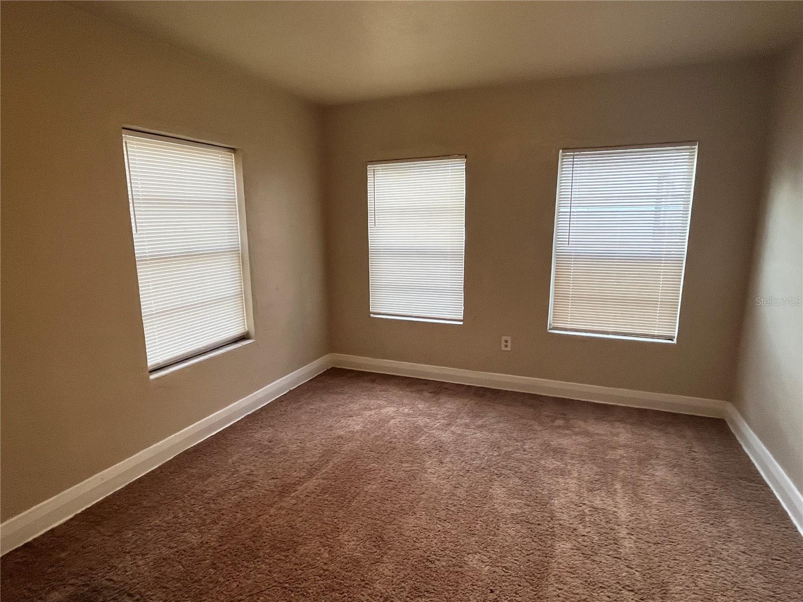Image 2 of 6 For 21 Sessoms Avenue